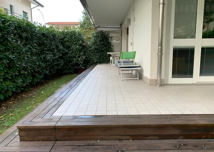 Semesterbostad Casa Con Giardino