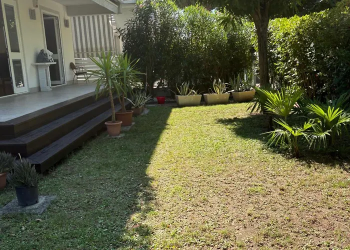 Casa Con Giardino