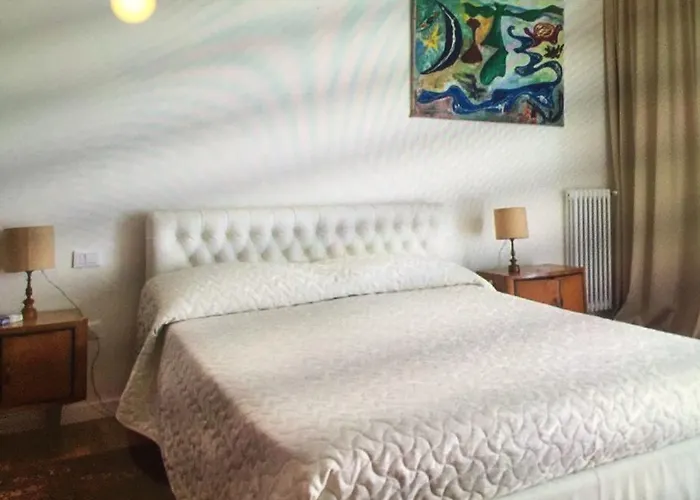 Casa Con Giardino Hébergement de vacances *